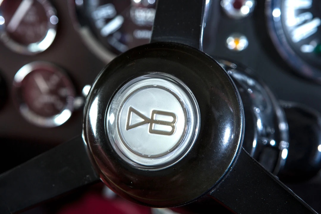 1969 Aston Martin DB6 Vantage - Image 19 of 21