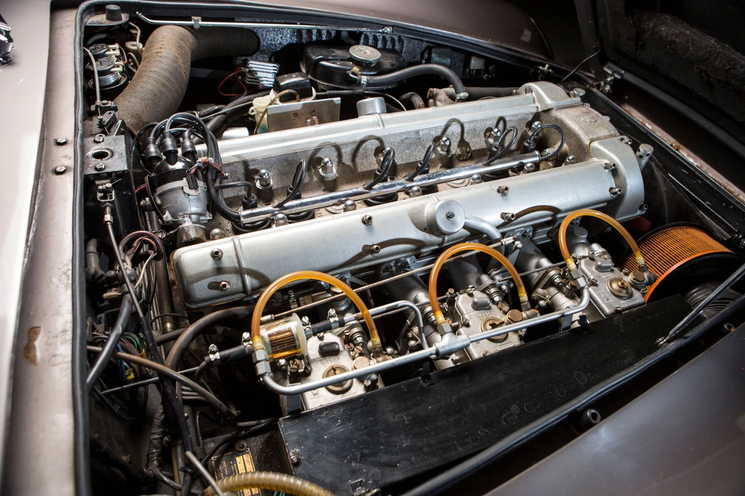 1969 Aston Martin DB6 Vantage - Image 17 of 21