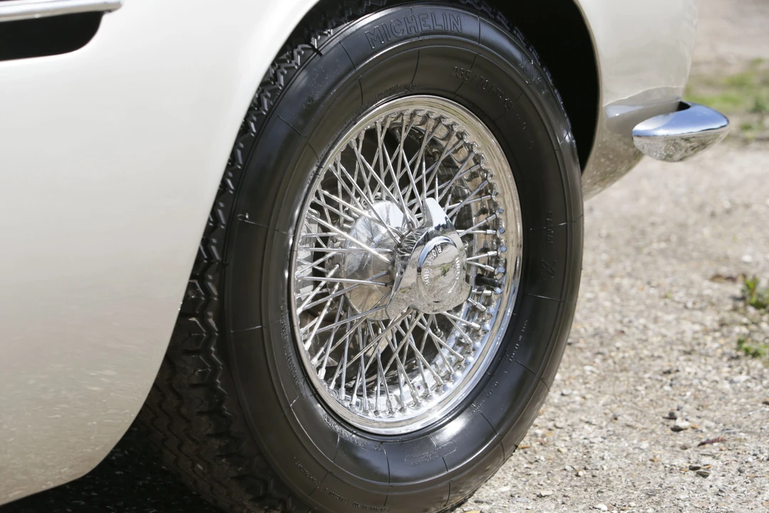 1969 Aston Martin DB6 - Image 14 of 31