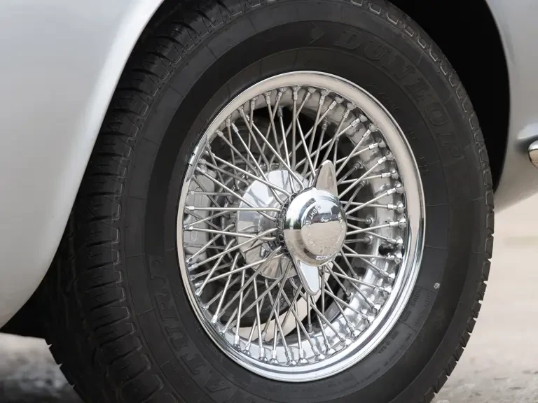 1969 Aston Martin DB6 Vantage - Image 19 of 27