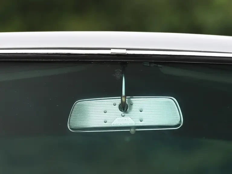 1969 Aston Martin DB6 Vantage - Image 17 of 27