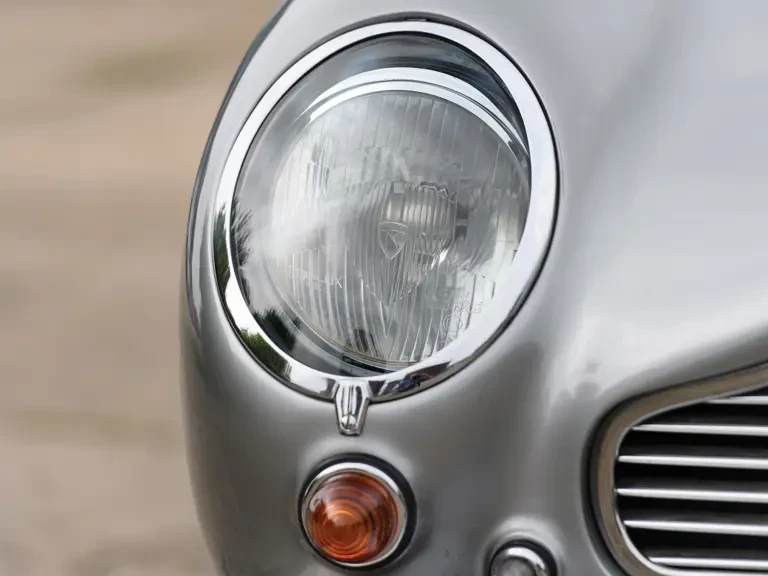 1969 Aston Martin DB6 Vantage - Image 21 of 27