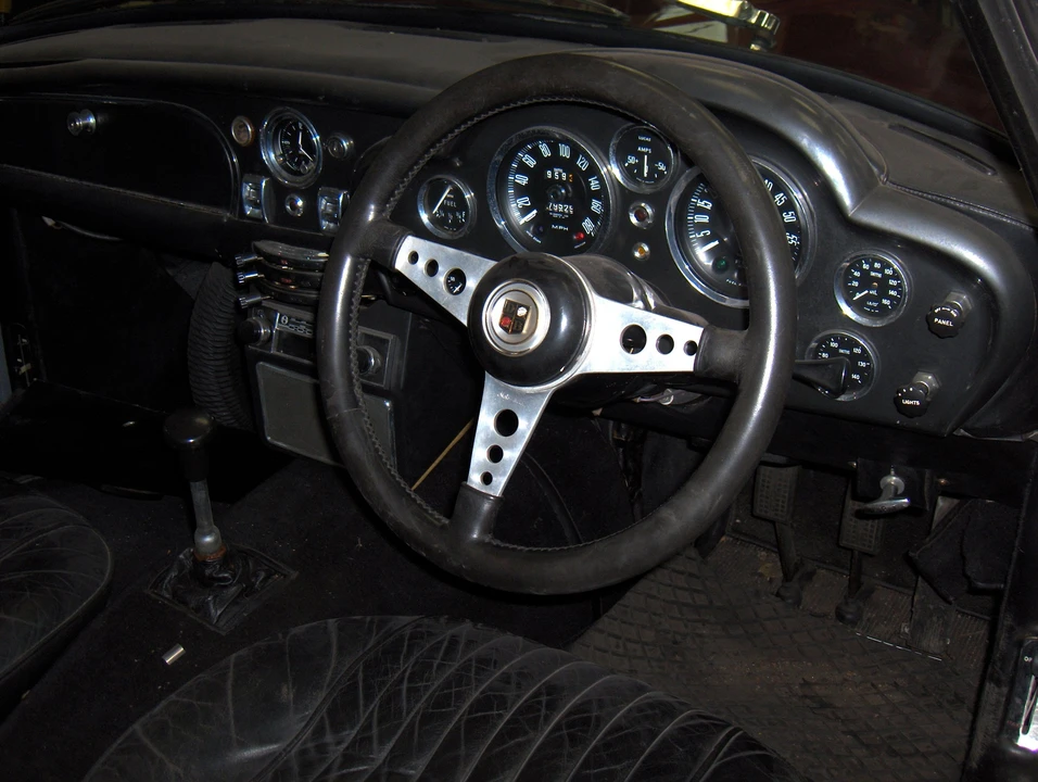 1969 Aston Martin DB6 - Image 3 of 4