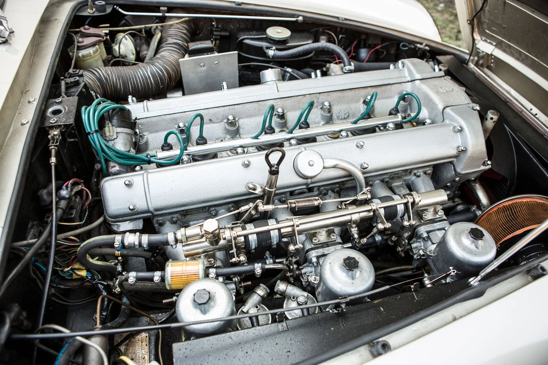 1969 Aston Martin DB6 - Image 8 of 31