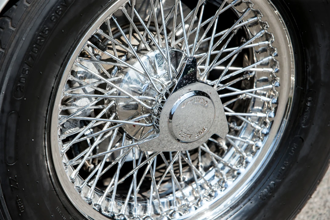 1969 Aston Martin DB6 - Image 13 of 31