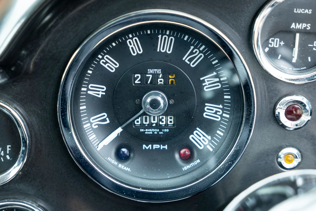 1969 Aston Martin DB6 - Image 30 of 31