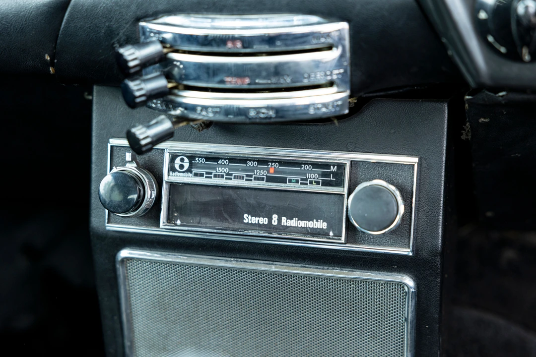 1969 Aston Martin DB6 - Image 28 of 31
