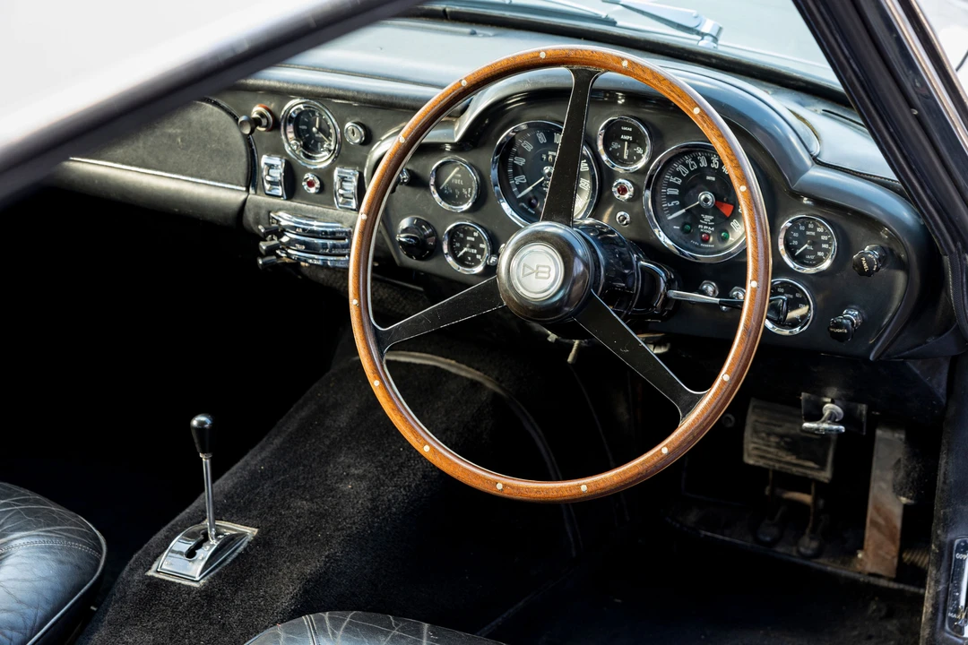 1969 Aston Martin DB6 - Image 27 of 31