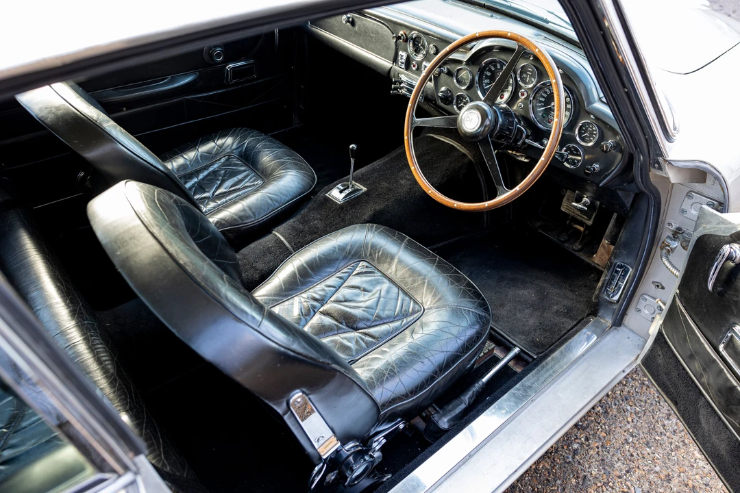 1969 Aston Martin DB6 - Image 28 of 31