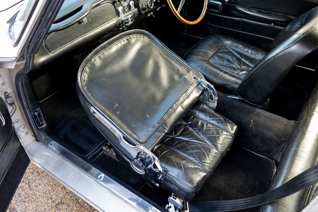 1969 Aston Martin DB6 - Image 30 of 31