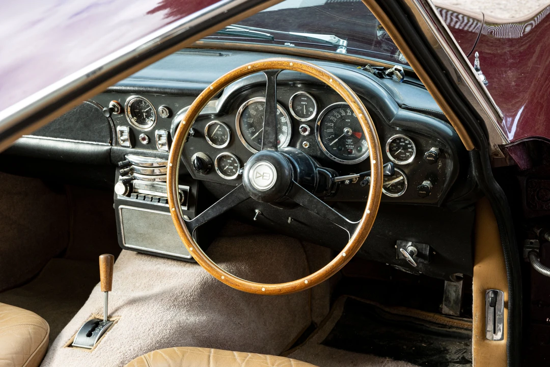 1969 Aston Martin DB6 - Image 25 of 28