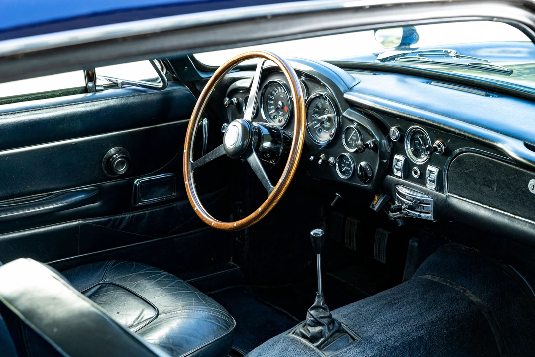 1969 Aston Martin DB6 - Image 8 of 24