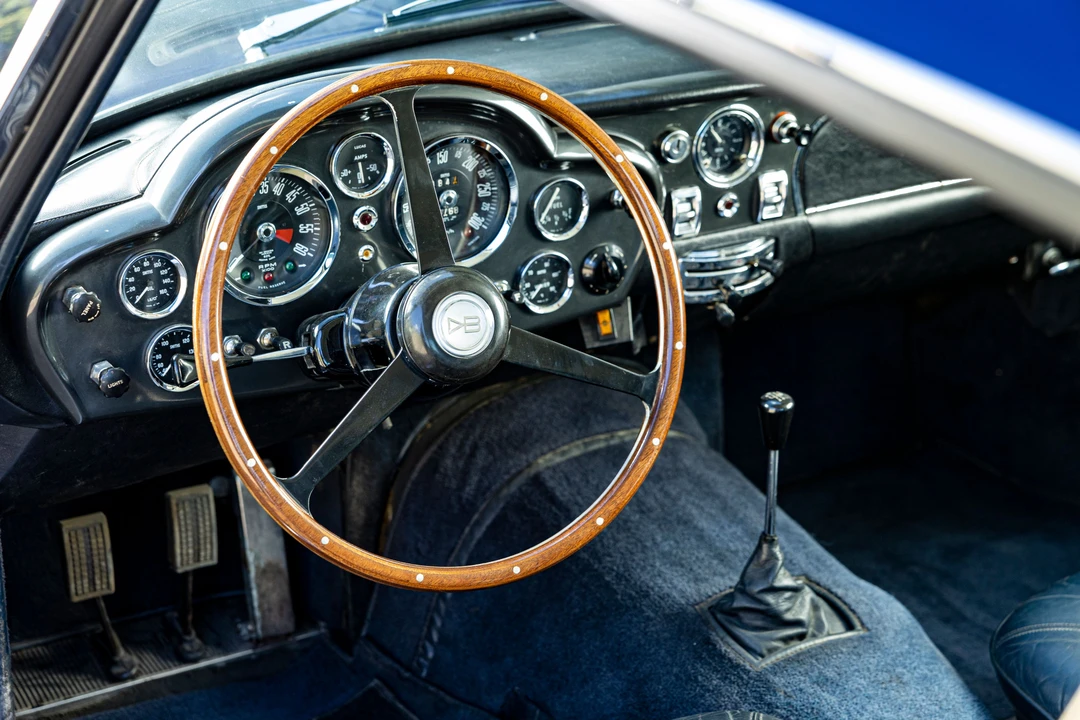1969 Aston Martin DB6 - Image 9 of 24