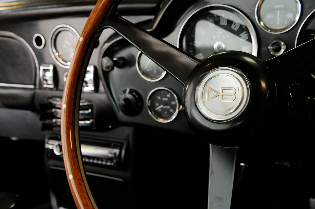 1969 Aston Martin DB6 - Image 6 of 20
