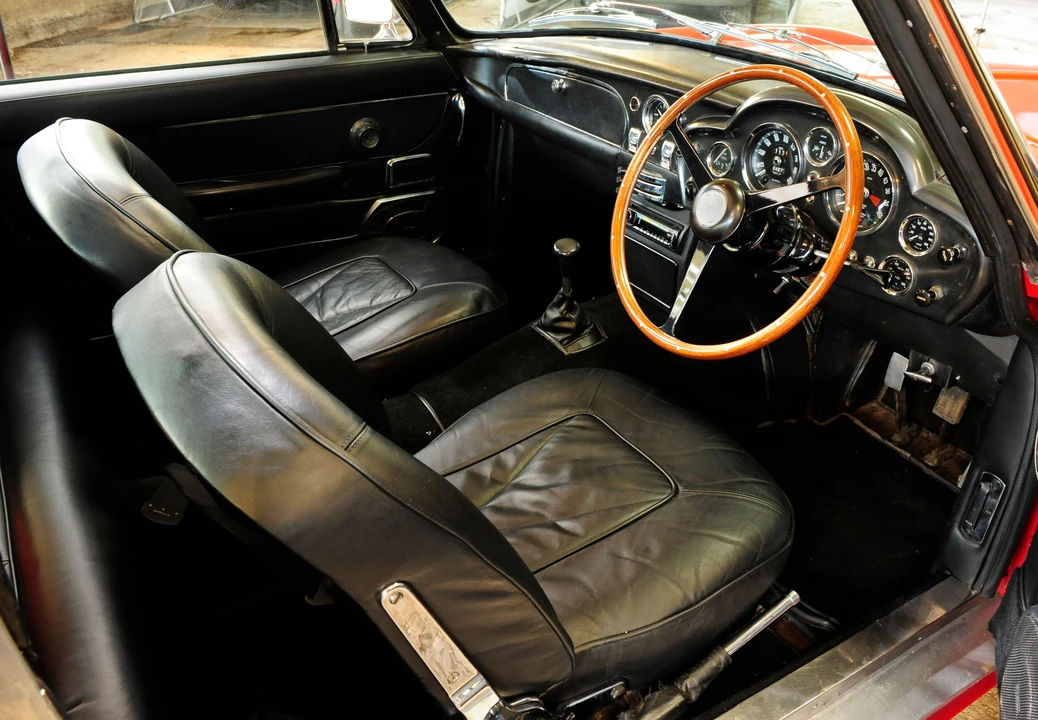 1969 Aston Martin DB6 - Image 9 of 20