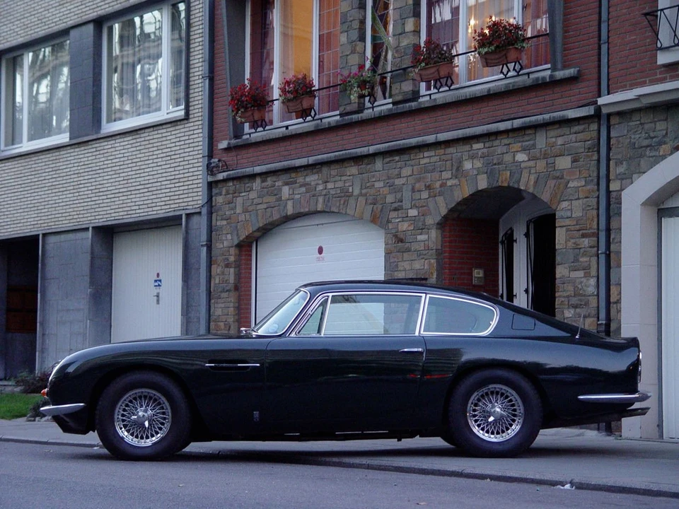 1969 Aston Martin DB6 Vantage - Image 3 of 5