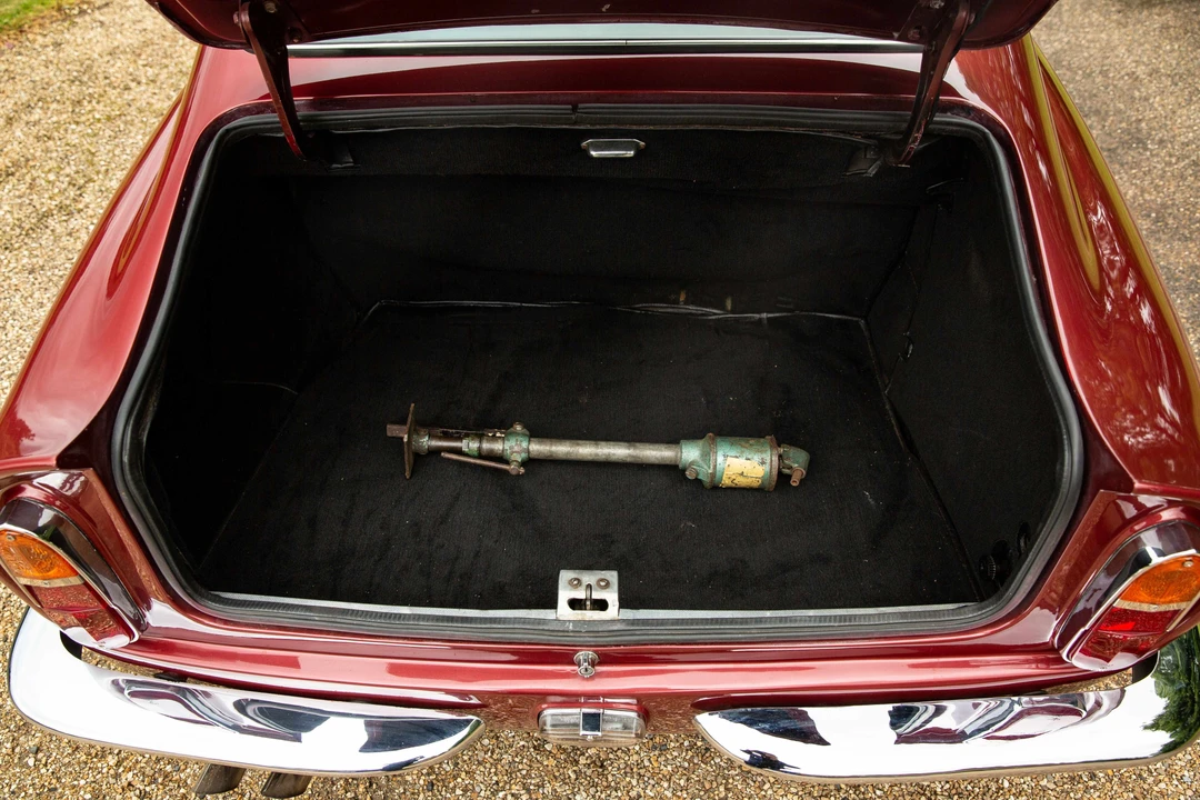 1969 Aston Martin DB6 Vantage - Image 2 of 31
