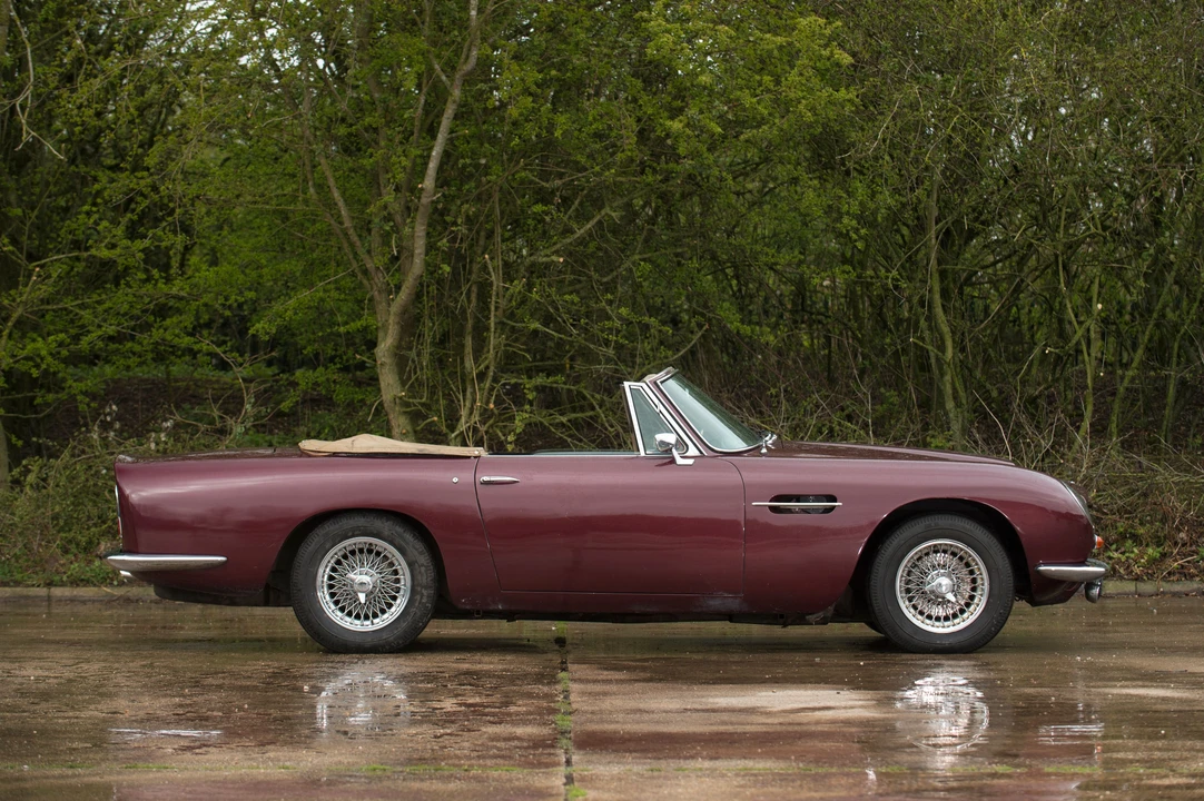 1969 Aston Martin DB6 Volante - Image 17 of 30
