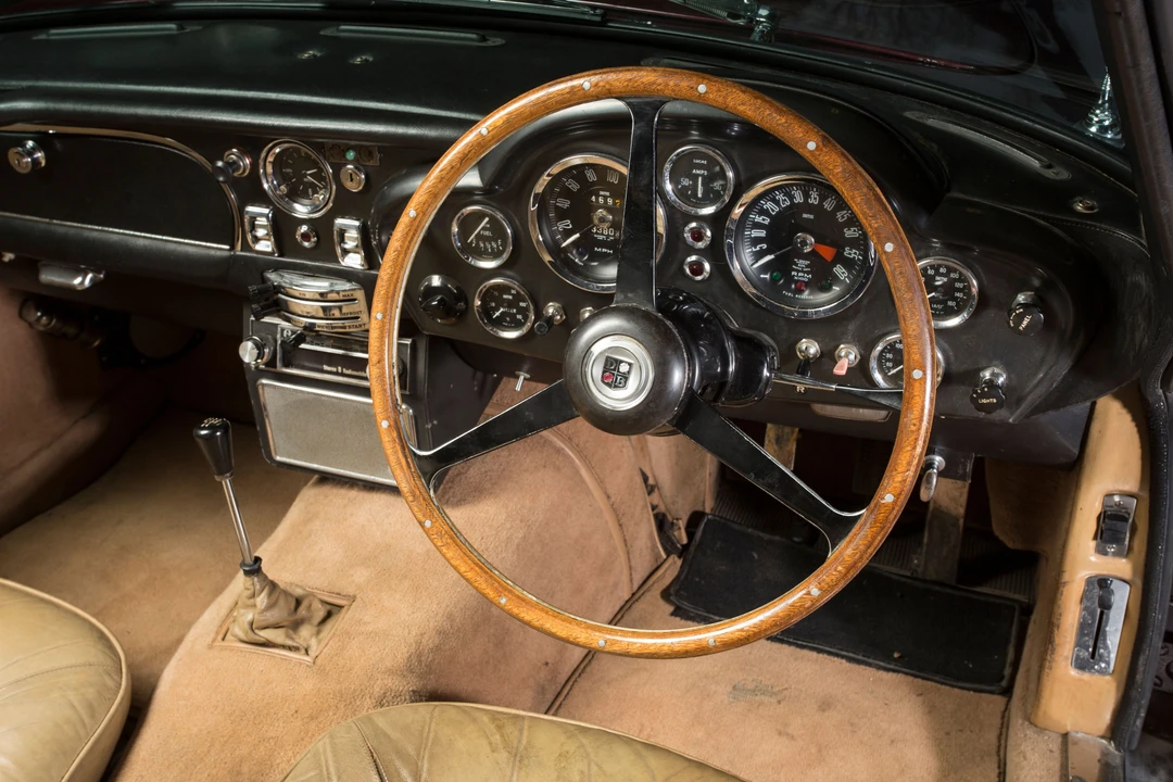 1969 Aston Martin DB6 Volante - Image 9 of 30