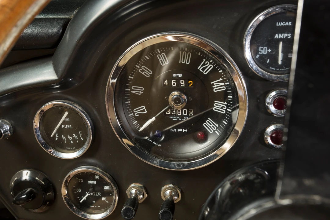 1969 Aston Martin DB6 Volante - Image 6 of 30