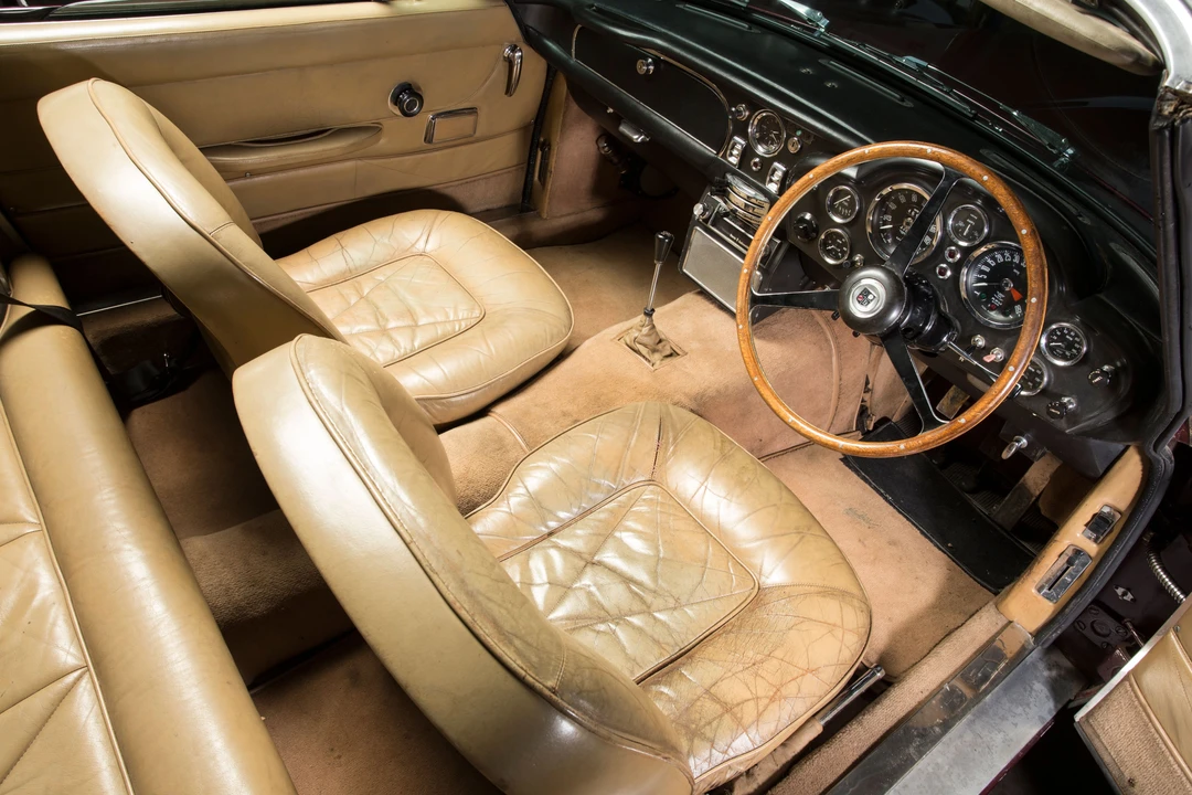 1969 Aston Martin DB6 Volante - Image 30 of 30