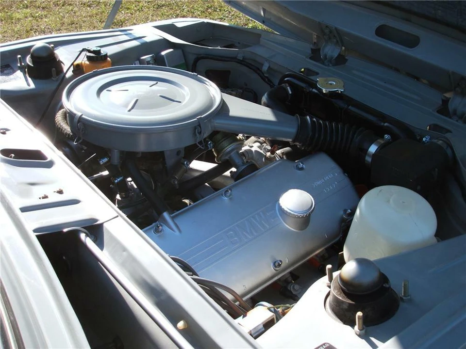 1969 BMW 2002 - Image 2 of 3