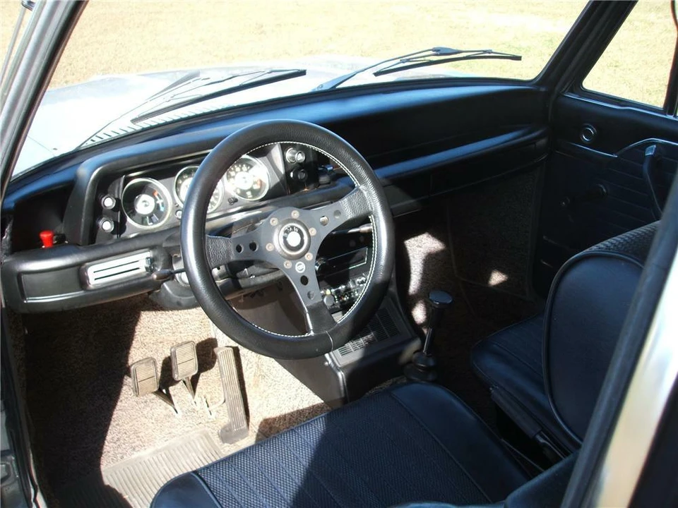 1969 BMW 2002 - Image 3 of 3