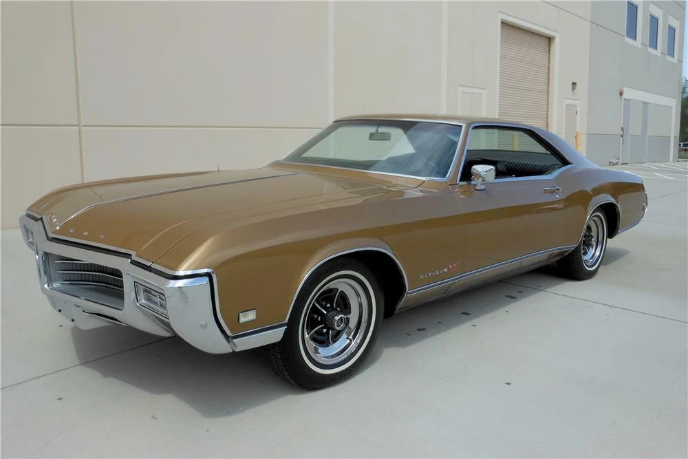 1969 Buick Riviera 2nd Gen - Image 2 of 4