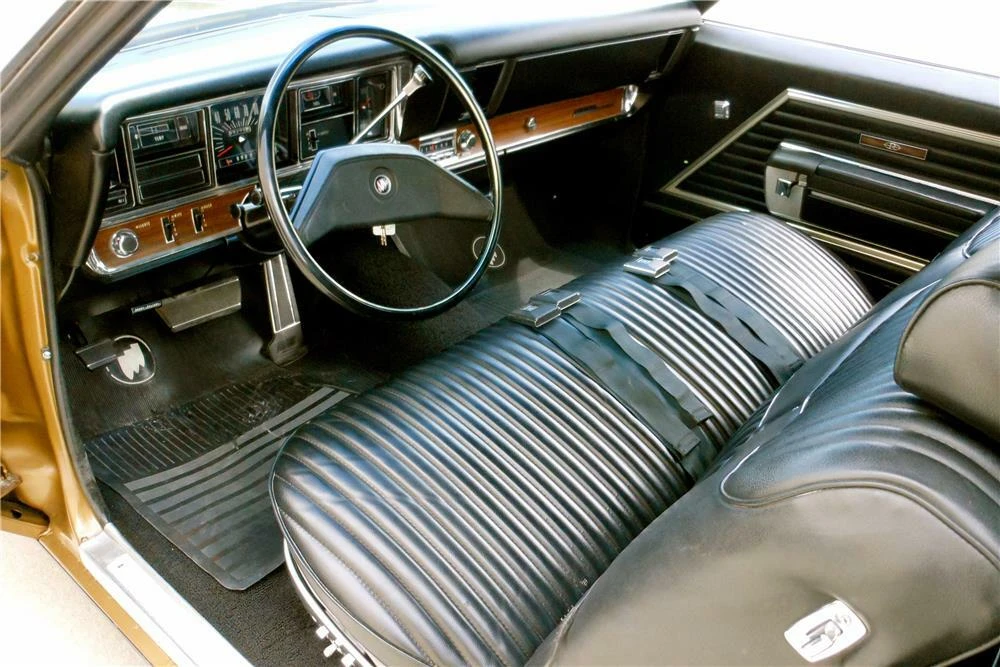 1969 Buick Riviera 2nd Gen - Image 3 of 4