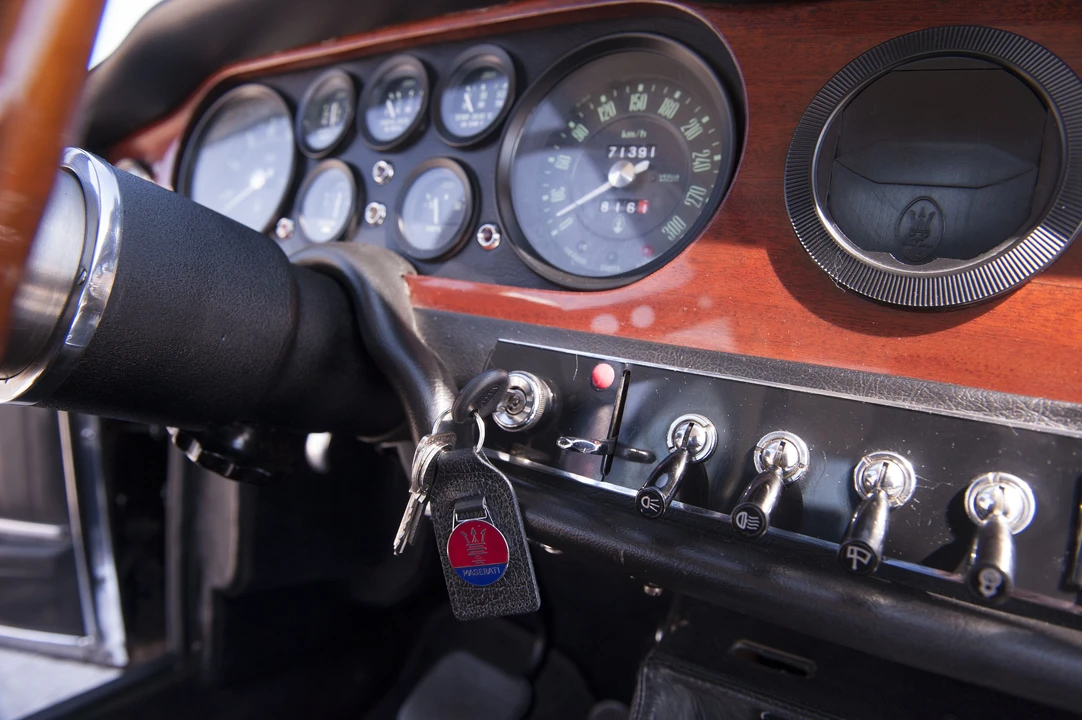 1969 Maserati Mexico - Image 9 of 27