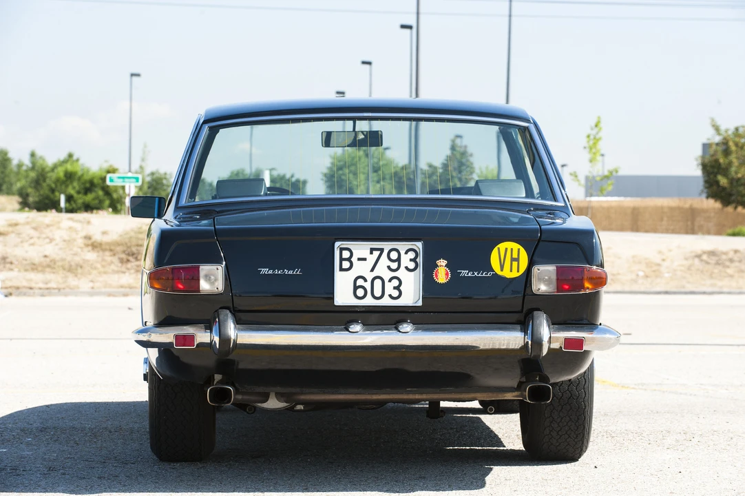 1969 Maserati Mexico - Image 4 of 27