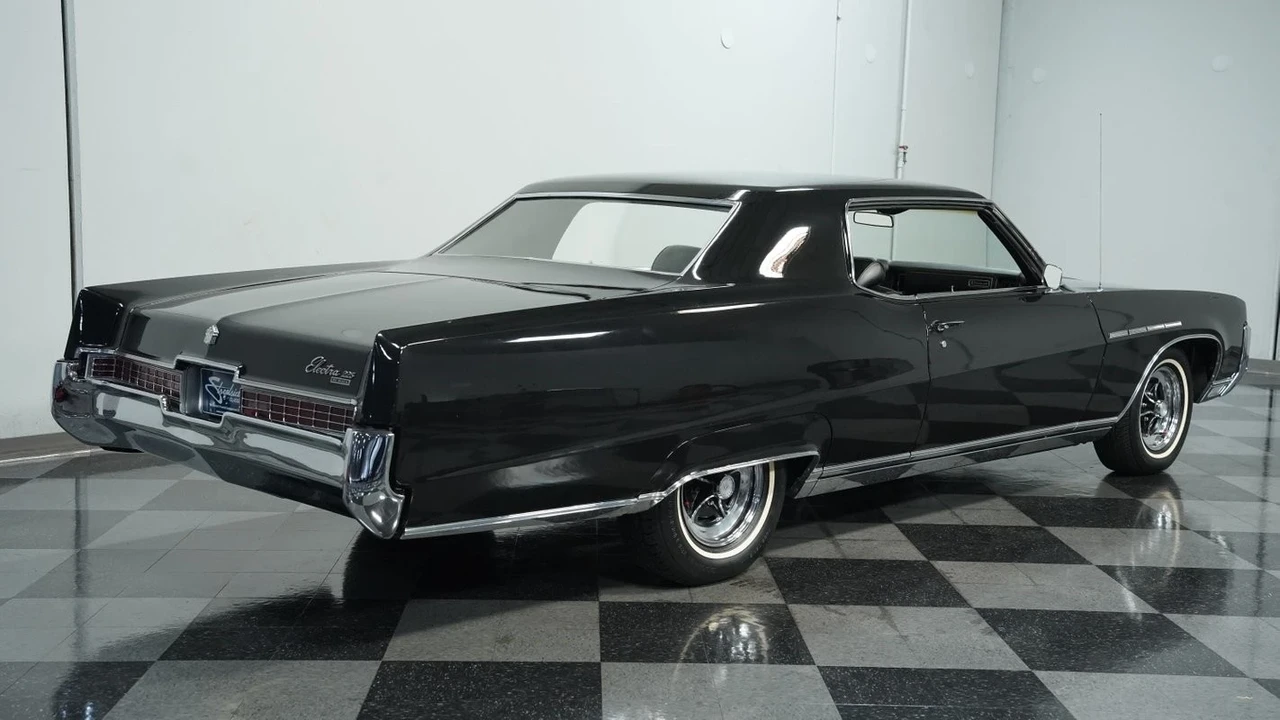 1969 Buick Electra - Image 12 of 21