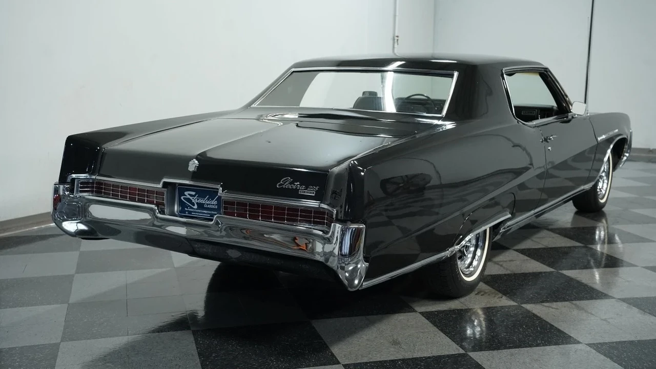 1969 Buick Electra - Image 11 of 21
