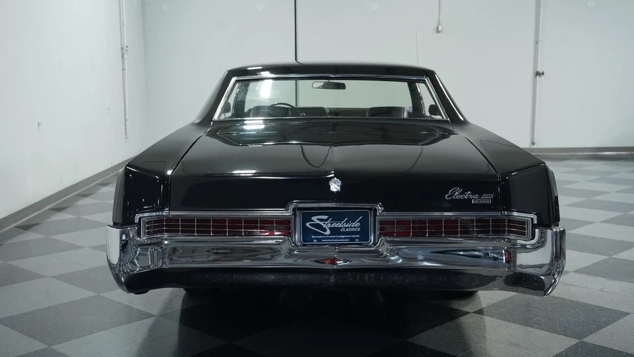 1969 Buick Electra - Image 10 of 21