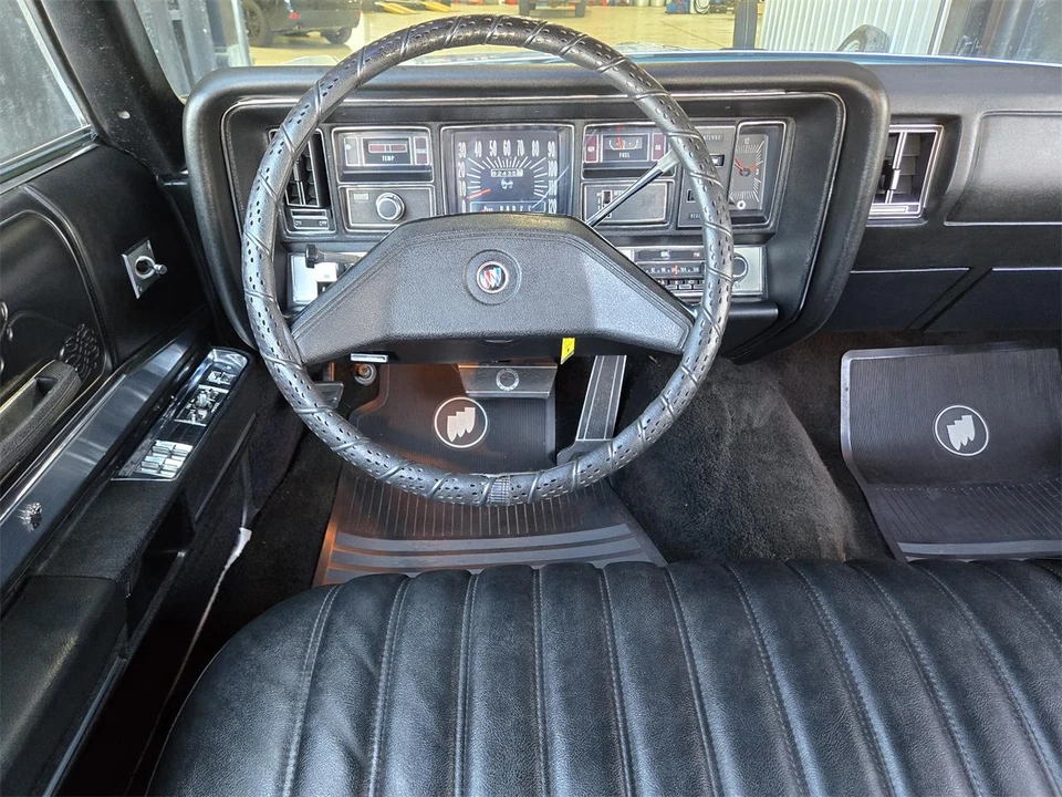 1969 Buick Electra - Image 19 of 24