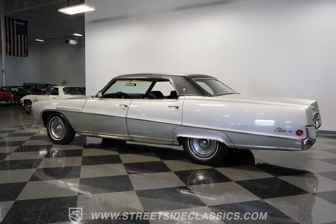 1969 Buick Electra - Image 8 of 12