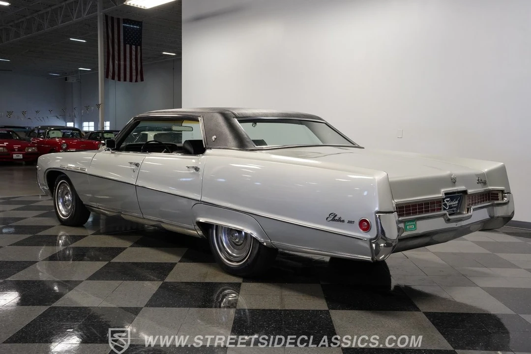 1969 Buick Electra - Image 9 of 12