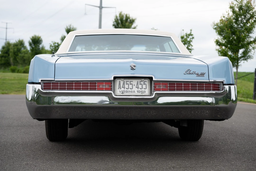 1969 Buick Electra - Image 10 of 31