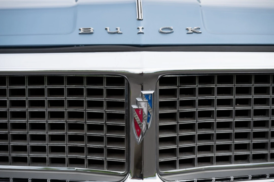 1969 Buick Electra - Image 25 of 31