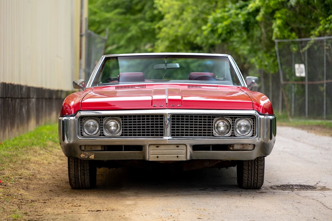 1969 Buick Electra - Image 2 of 31