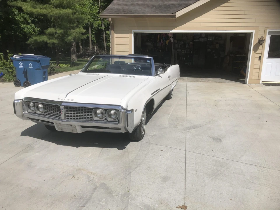 1969 Buick Electra - Image 23 of 31