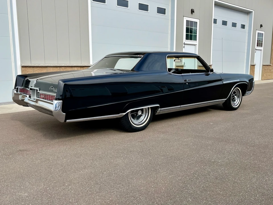 1969 Buick Electra - Image 8 of 31