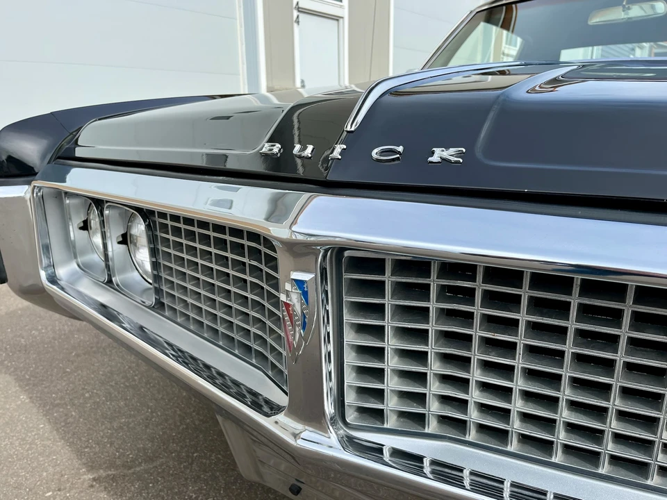 1969 Buick Electra - Image 18 of 31