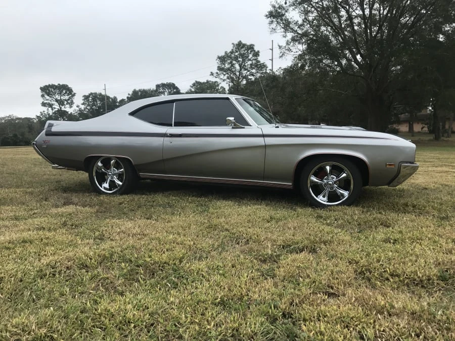 1969 Buick Gran Sport - Image 9 of 10