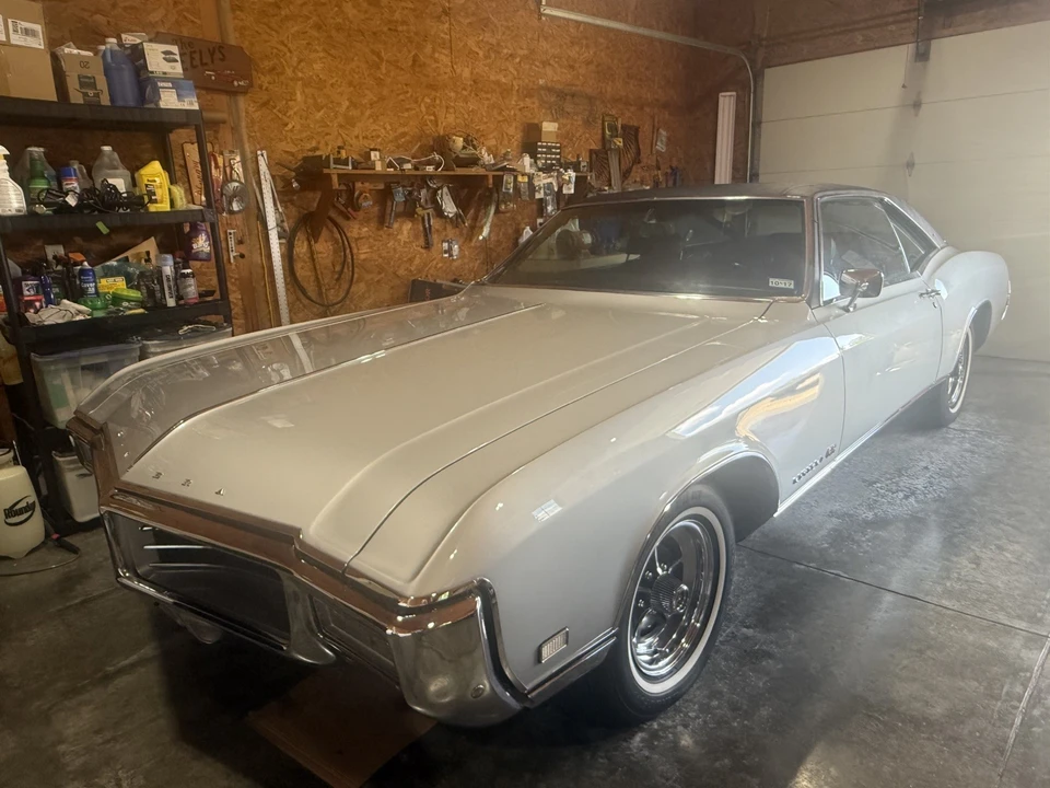 1969 Buick Riviera 2nd Gen - Image 12 of 31