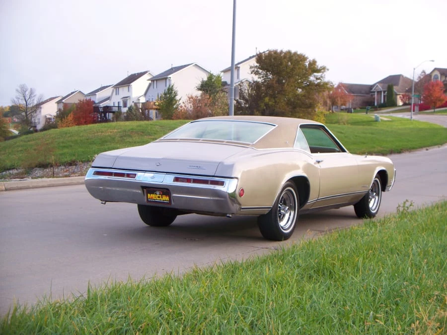 1969 Buick Riviera 2nd Gen - Image 3 of 7