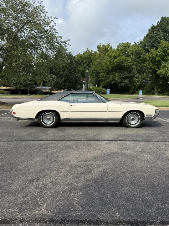 1969 Buick Riviera 2nd Gen - Image 12 of 31