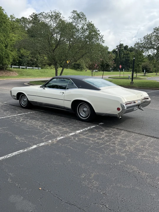 1969 Buick Riviera 2nd Gen - Image 17 of 31