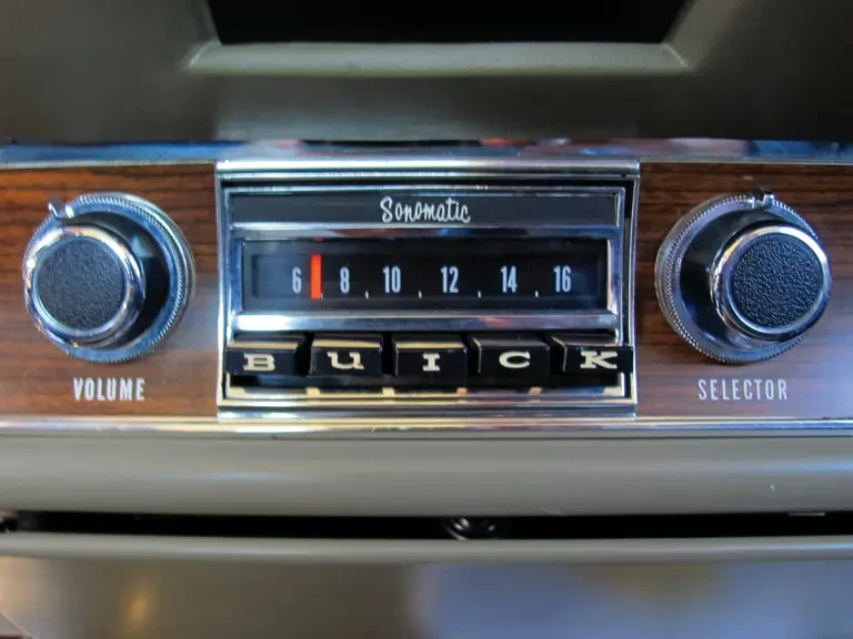 1969 Buick Riviera 2nd Gen - Image 11 of 18
