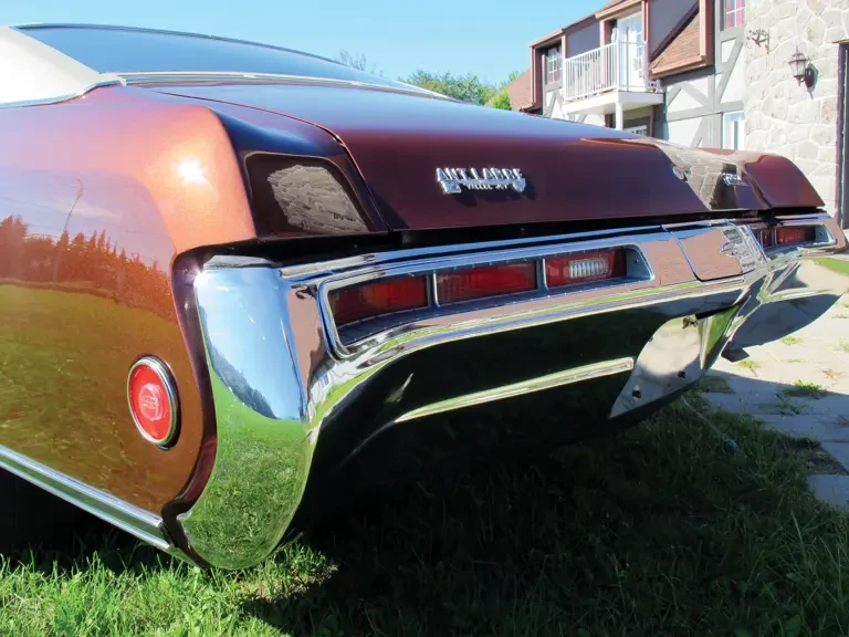 1969 Buick Riviera 2nd Gen - Image 12 of 18
